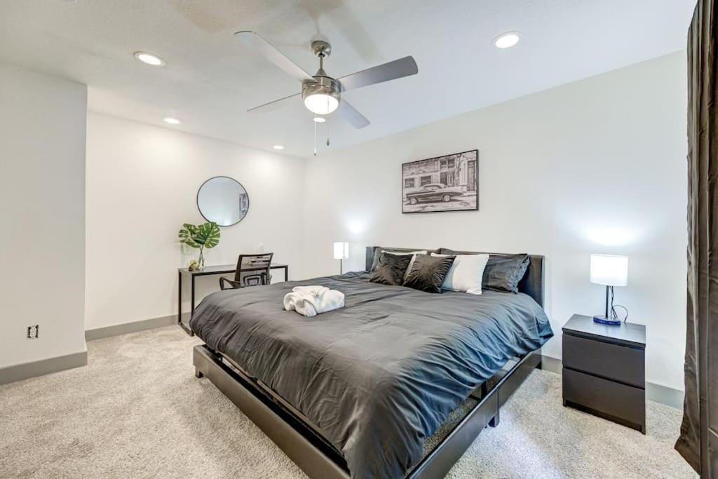 Perfect With King Bed, Free Parking, Free Wi-fi Houston